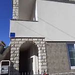 Апартаменти Angela's House