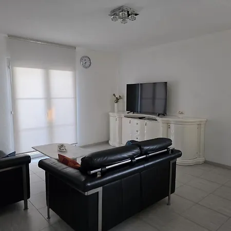 Angela's House * زادار